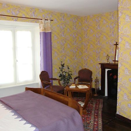Solignac Domaine De La Dame De Lauriere Bed & Breakfast エクステリア 写真