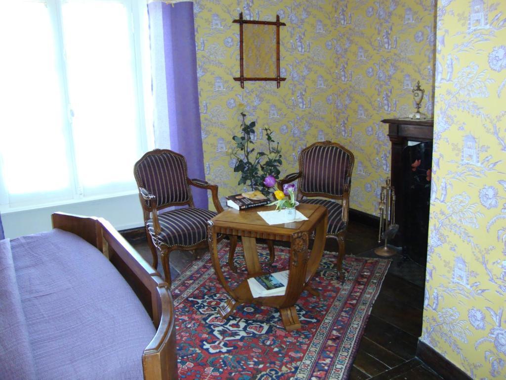 Solignac Domaine De La Dame De Lauriere Bed & Breakfast 部屋 写真