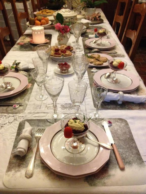 Solignac Domaine De La Dame De Lauriere Bed & Breakfast エクステリア 写真